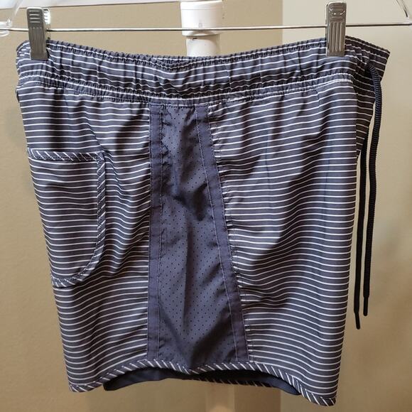 Tangerine Striped Athletic Shorts, Size L, Gray & White - Picture 7 of 9